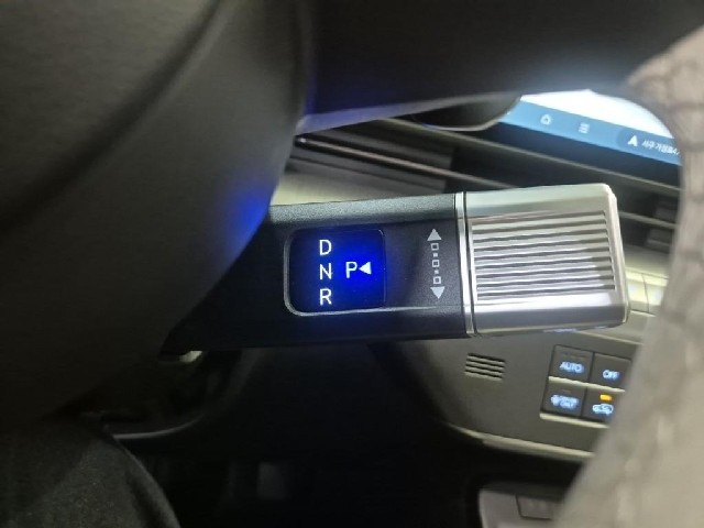 6081500791R8.jpg