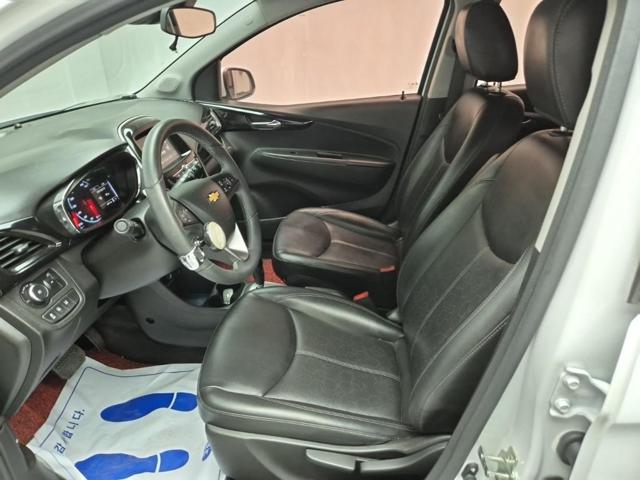6051002114R12.jpg