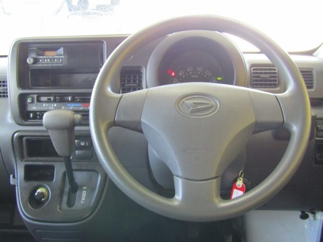 0560837A30260917W01011.jpg