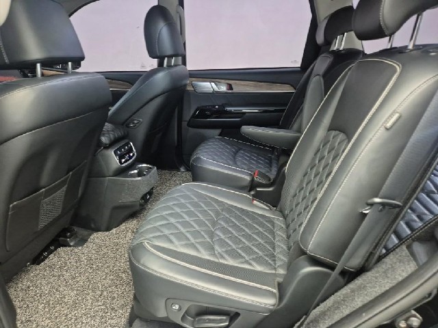6081500742R12.jpg