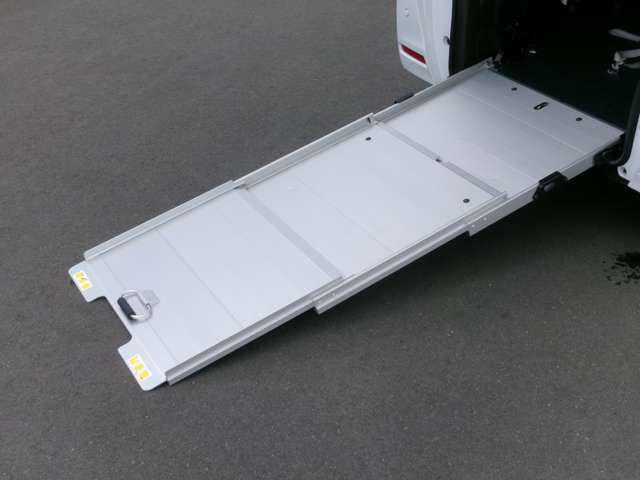 9ec61e9baff623c86e6f454da1aa7be7.jpg
