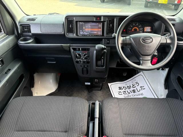 0900163A30260825W00118.jpg