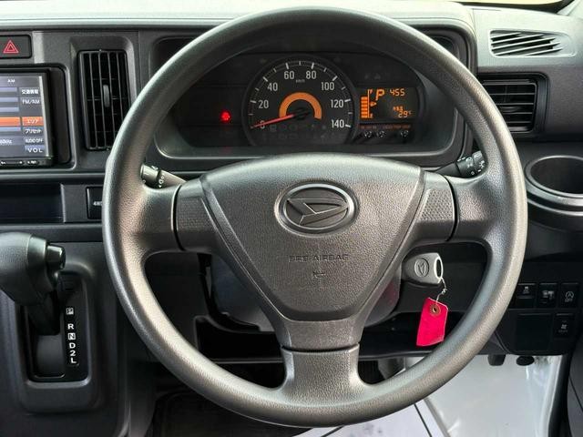 0900163A30260825W00119.jpg