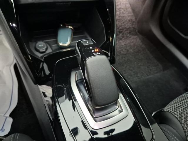 6041001077R8.jpg