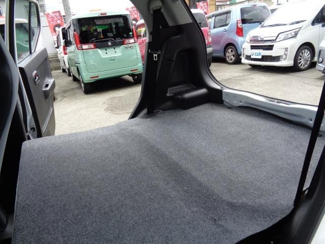 0910078A30260730W00214.jpg