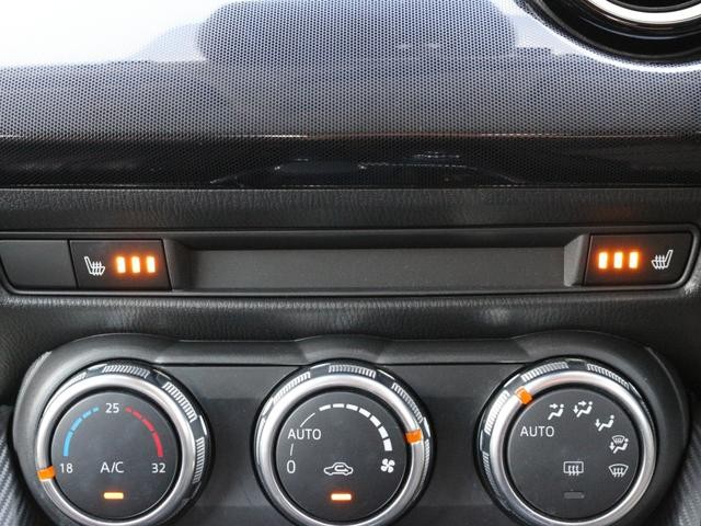 0561141A30260905W00211.jpg