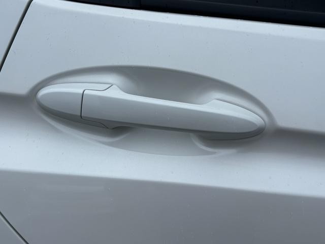 1201275A30261020W00113.jpg