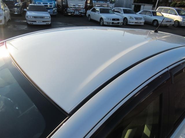 0404187A30261010W00215.jpg