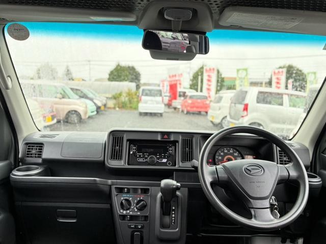 0403511A30261005W00213.jpg