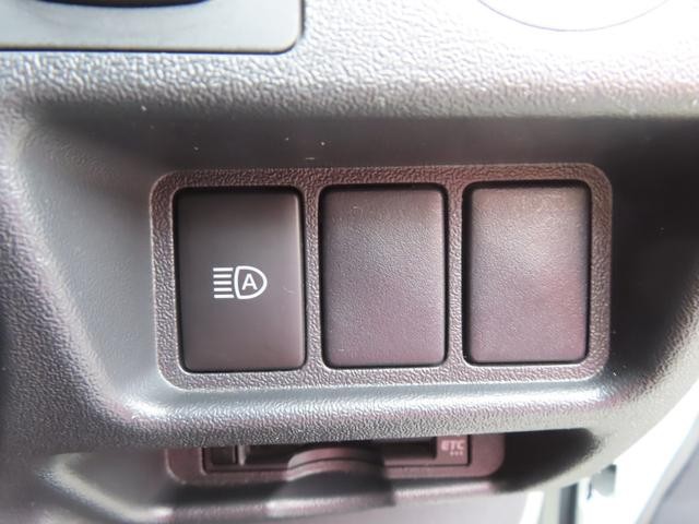 0561200A30260629W00109.jpg