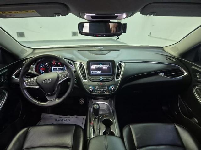 6041000879R7.jpg