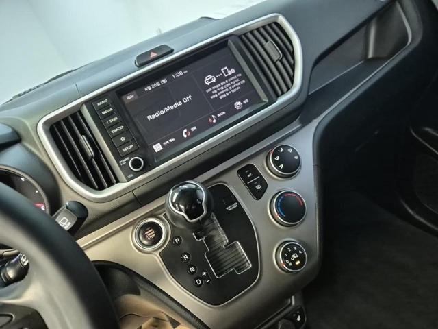 6041001795R10.jpg