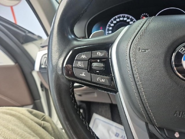 6051501099R16.jpg