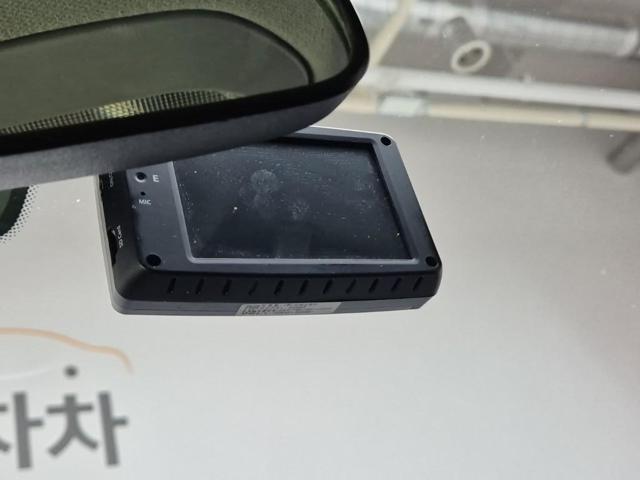 6031003183R14.jpg