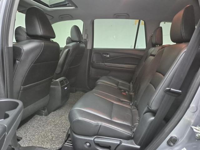 6041002013R12.jpg