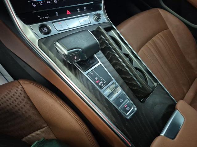 6031501748R8.jpg