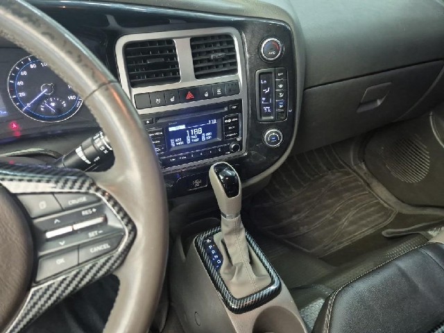 6081500743R10.jpg