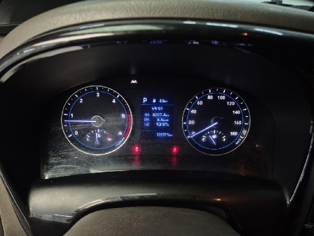 6081500743R6.jpg