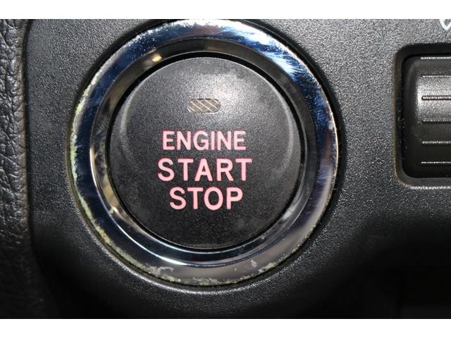 0509884A30261019W01817.jpg