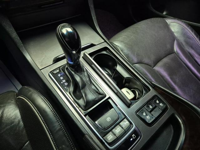 6031500596R8.jpg