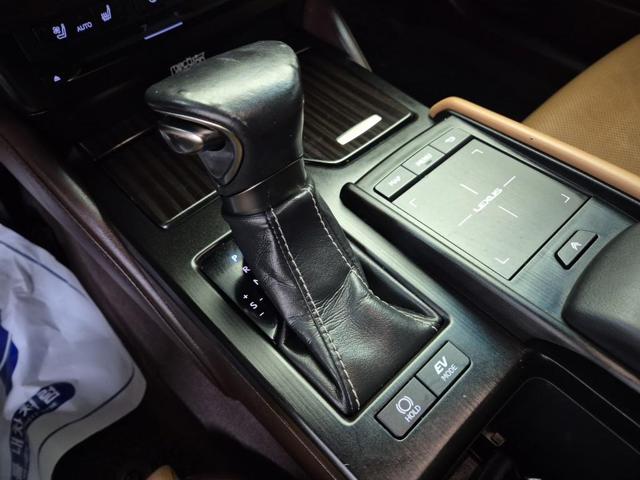 6041500195R8.jpg