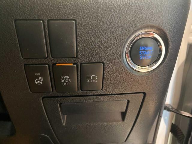 0900065A30260926W00102.jpg