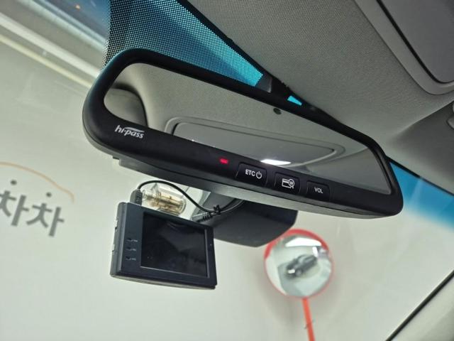 6041002129R16.jpg