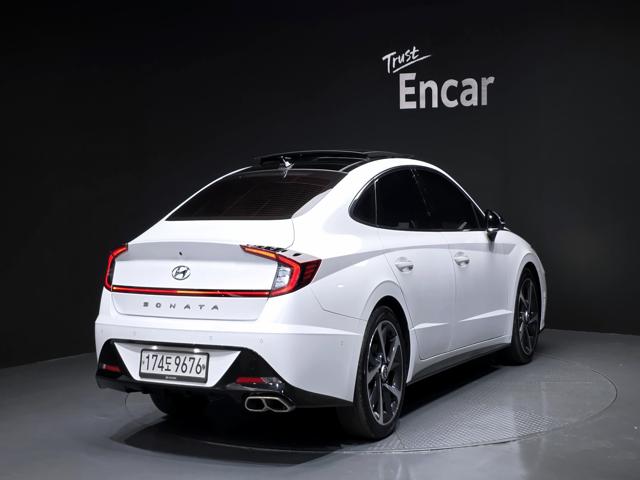 1772c8350d60fb9403ffd6a972ee7641.jpg