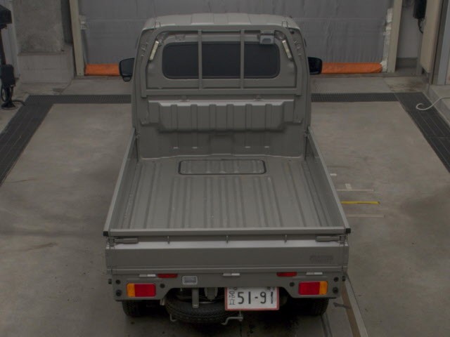 b722eded136ae3cf931c5b5da7b86a45.jpg