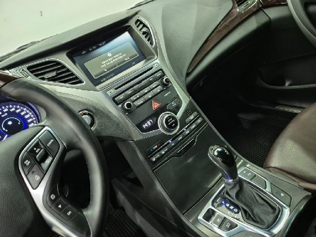 6081000408R10.jpg