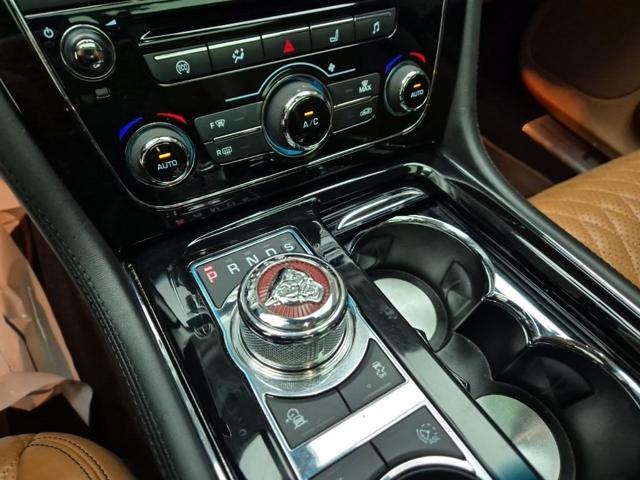 5121000812R8.jpg