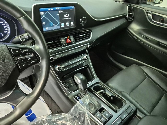 6071501686R10.jpg