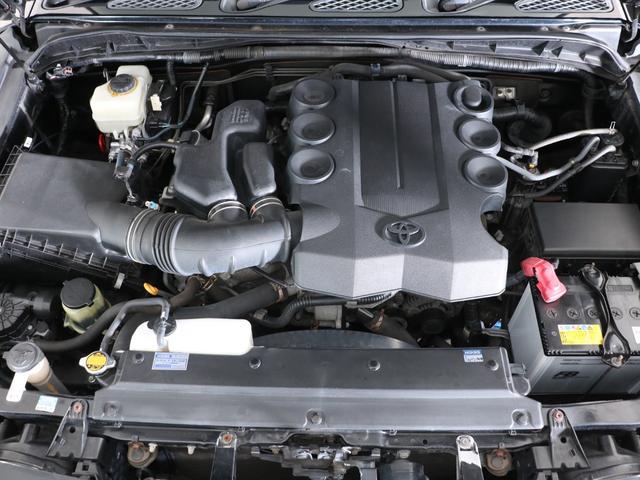 0560694A30260213W00109.jpg