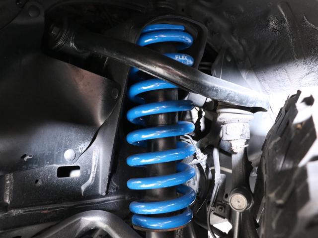0560694A30260213W00118.jpg