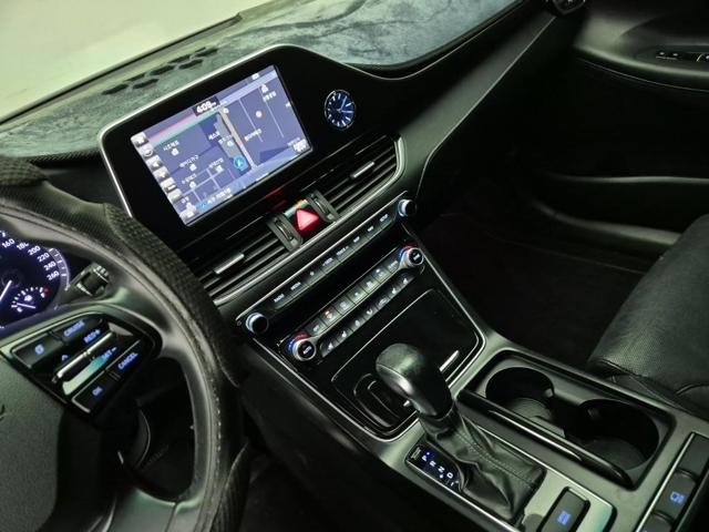 5121000976R10.jpg