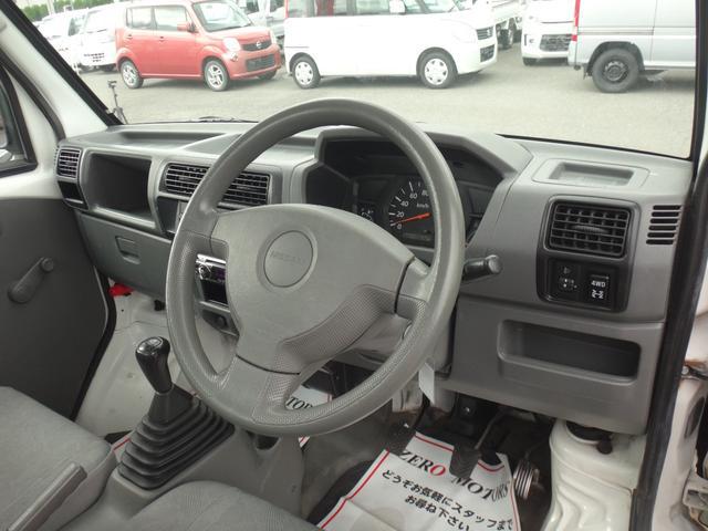 0509025A30260617W00102.jpg