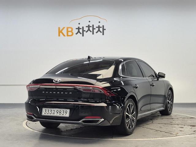 5121500747R3.jpg
