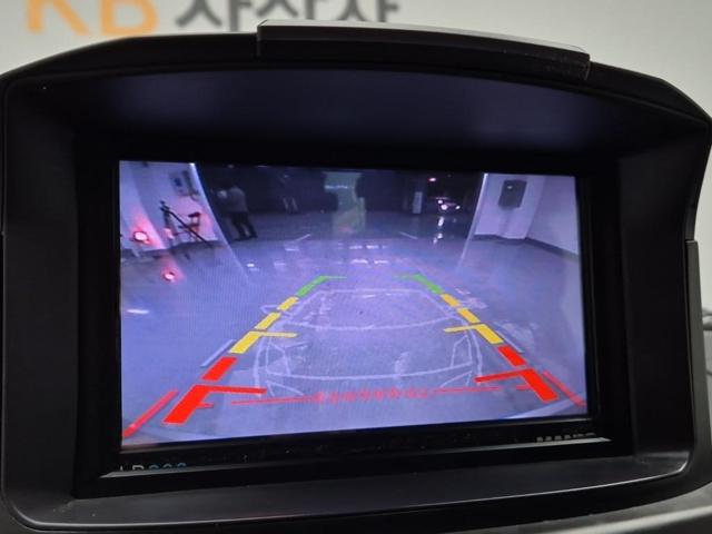 6011000597R14.jpg