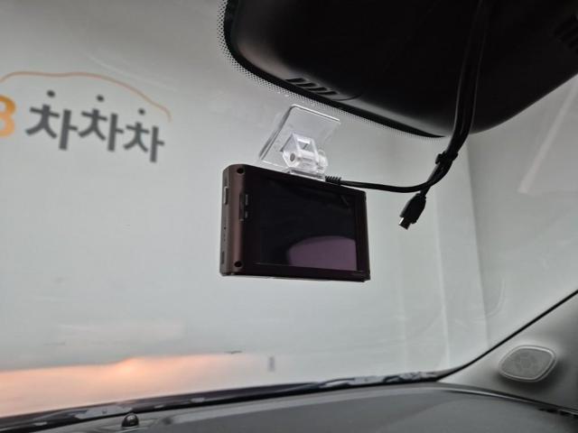 6011002322R17.jpg