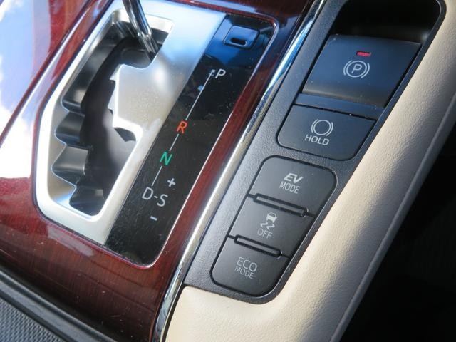0610025A30260917W00216.jpg