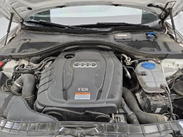 6081000926R5.jpg