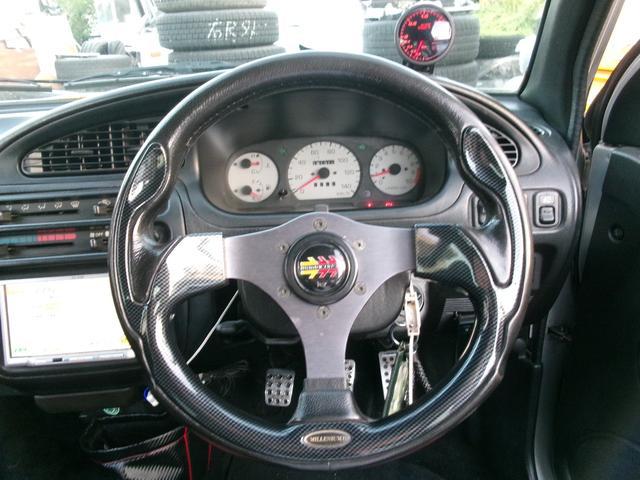 0705372A30250928W00108.jpg
