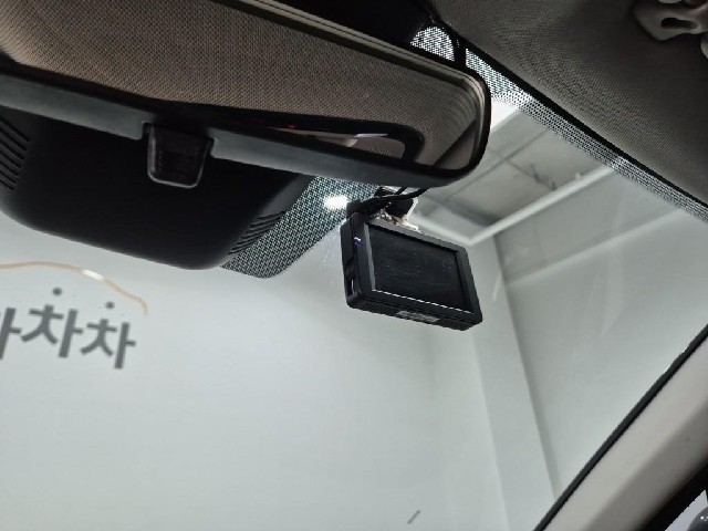 6081000983R16.jpg