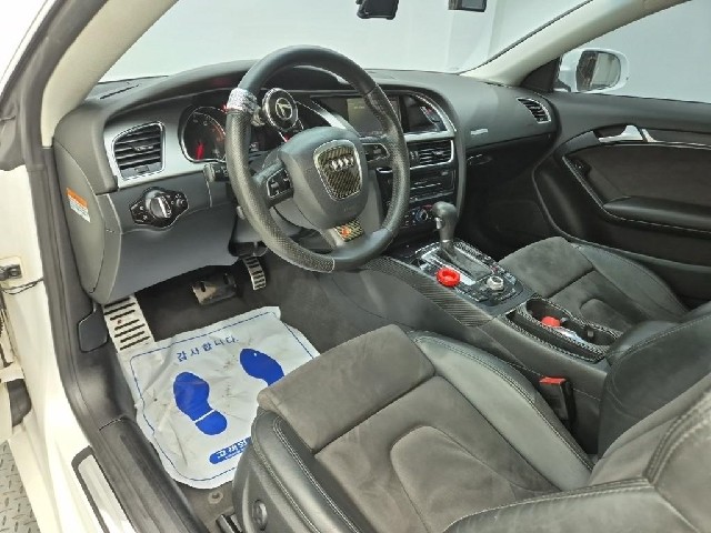 6041001043R7.jpg