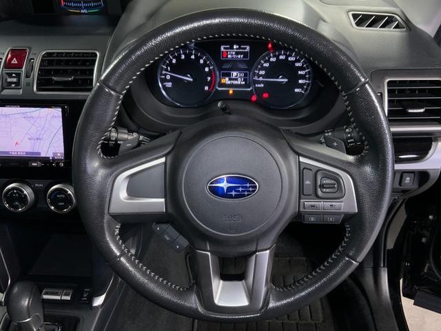 0504839A30261015W00613.jpg