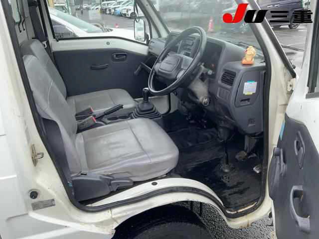 1676488526efec6951700d9ac1c73c20.jpg