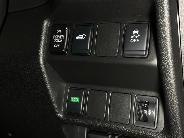 0504839A30260915W00818.jpg