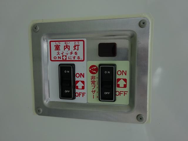 33e79cca13341e2cefe0c03ed9842903.jpg