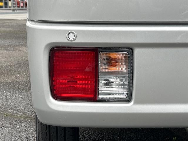 0403435A30261008W01513.jpg