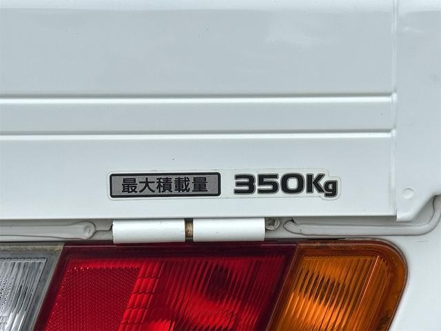 0402759A30261020W00416.jpg